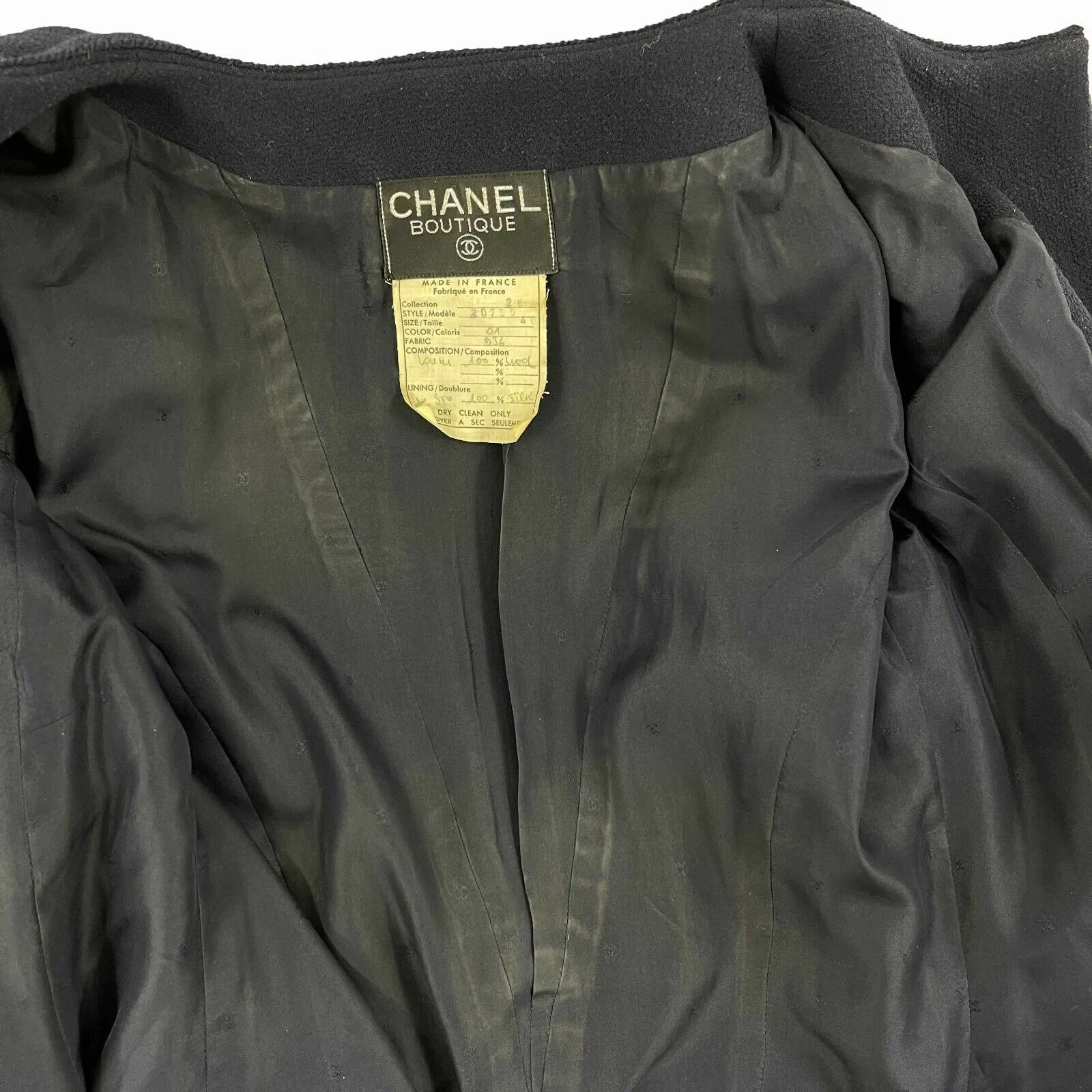 CHANEL - Vintage Navy Suit CC Buttons - Jacket / Skirt Set 40 US 8