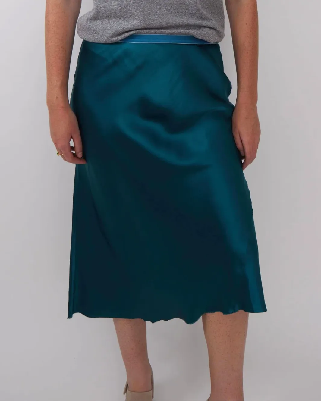 GO LUXE BIAS SKIRT IN ATLANTIS