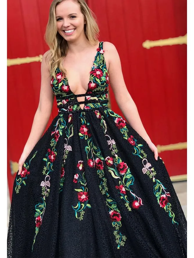 Gorgeous Lace Prom Dresses A-line Floral Gowns With Sweep Train CP120