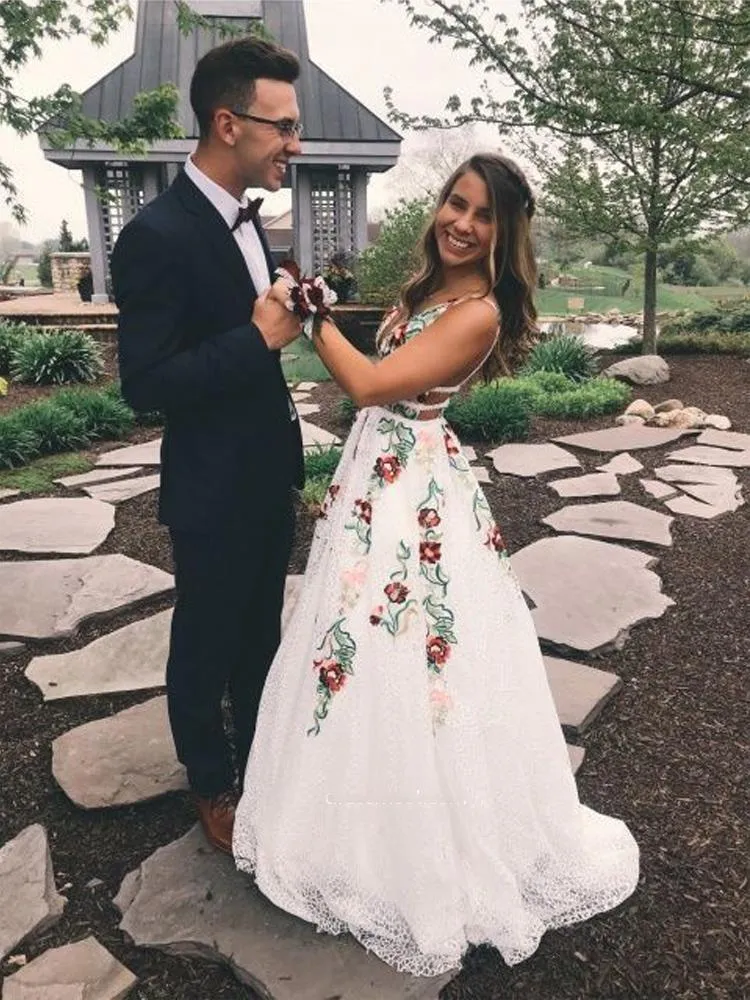 Gorgeous Lace Prom Dresses A-line Floral Gowns With Sweep Train CP120