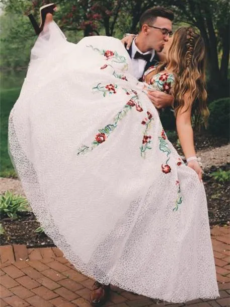 Gorgeous Lace Prom Dresses A-line Floral Gowns With Sweep Train CP120