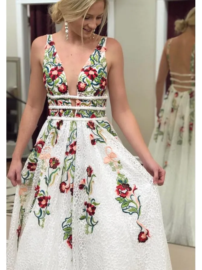 Gorgeous Lace Prom Dresses A-line Floral Gowns With Sweep Train CP120