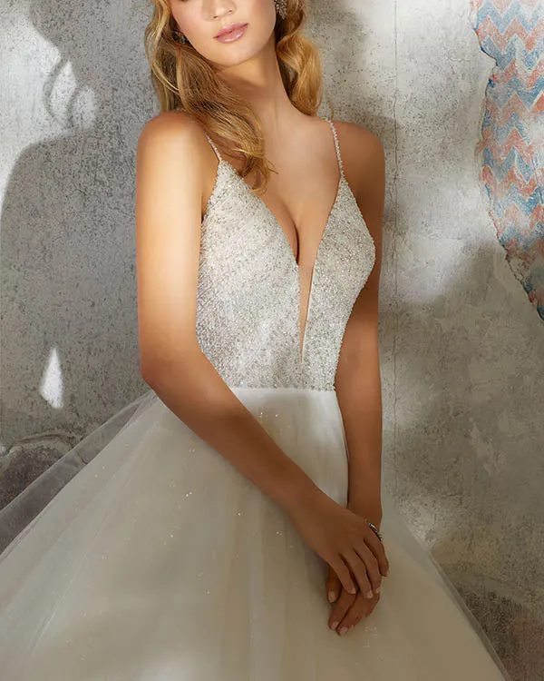 Gorgeous Wedding Dresses Ball Gown with Plunging Illusion Neckline Sexy Bridal Wedding Gowns Tulle Skirt