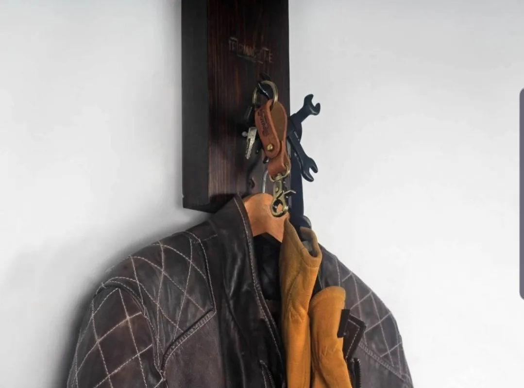 Helmet Hanger