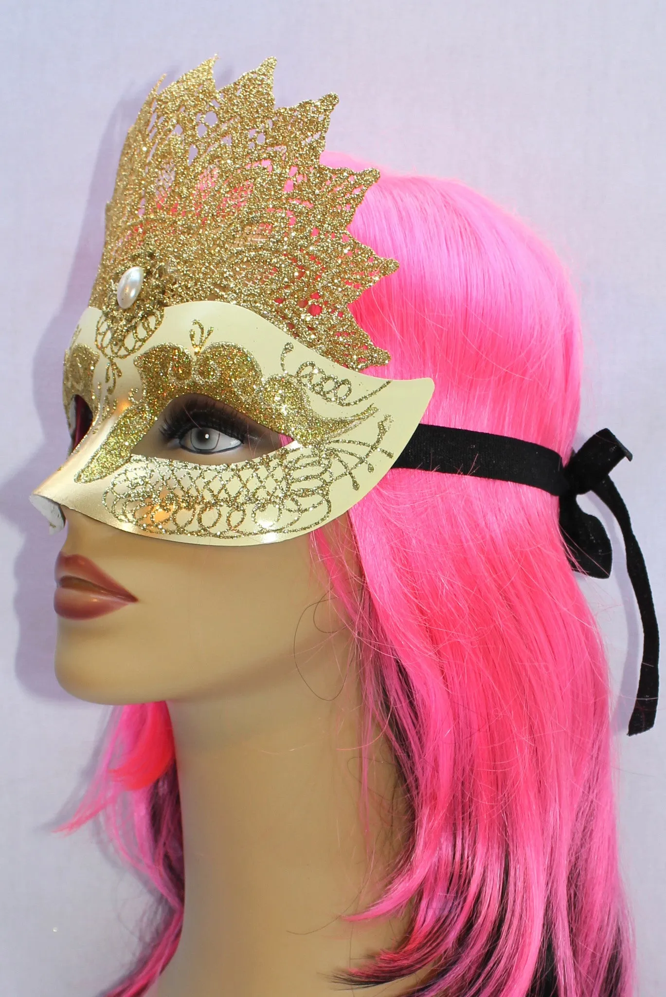 Madora Ball Eye Mask
