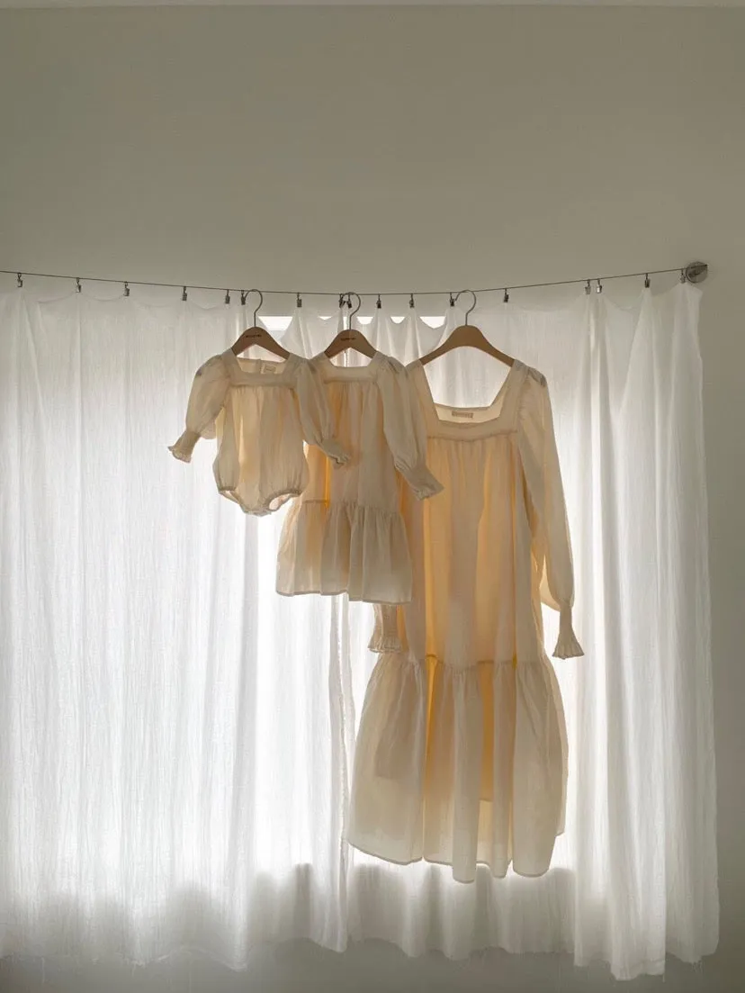 Puff Sleeves Dress (Little One)