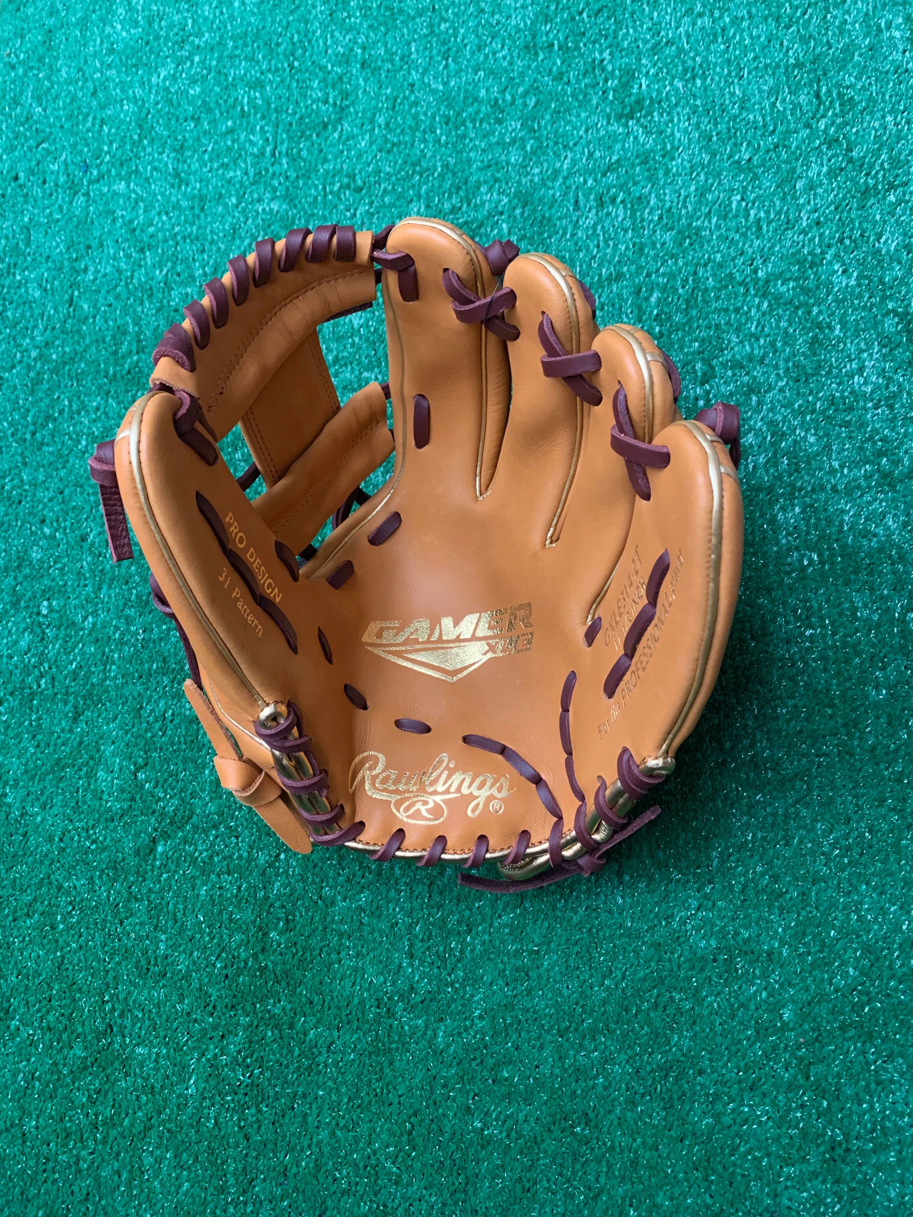 Rawlings Exclusive Gamer XLE 11.5" Baseball Glove GXLE314-2T