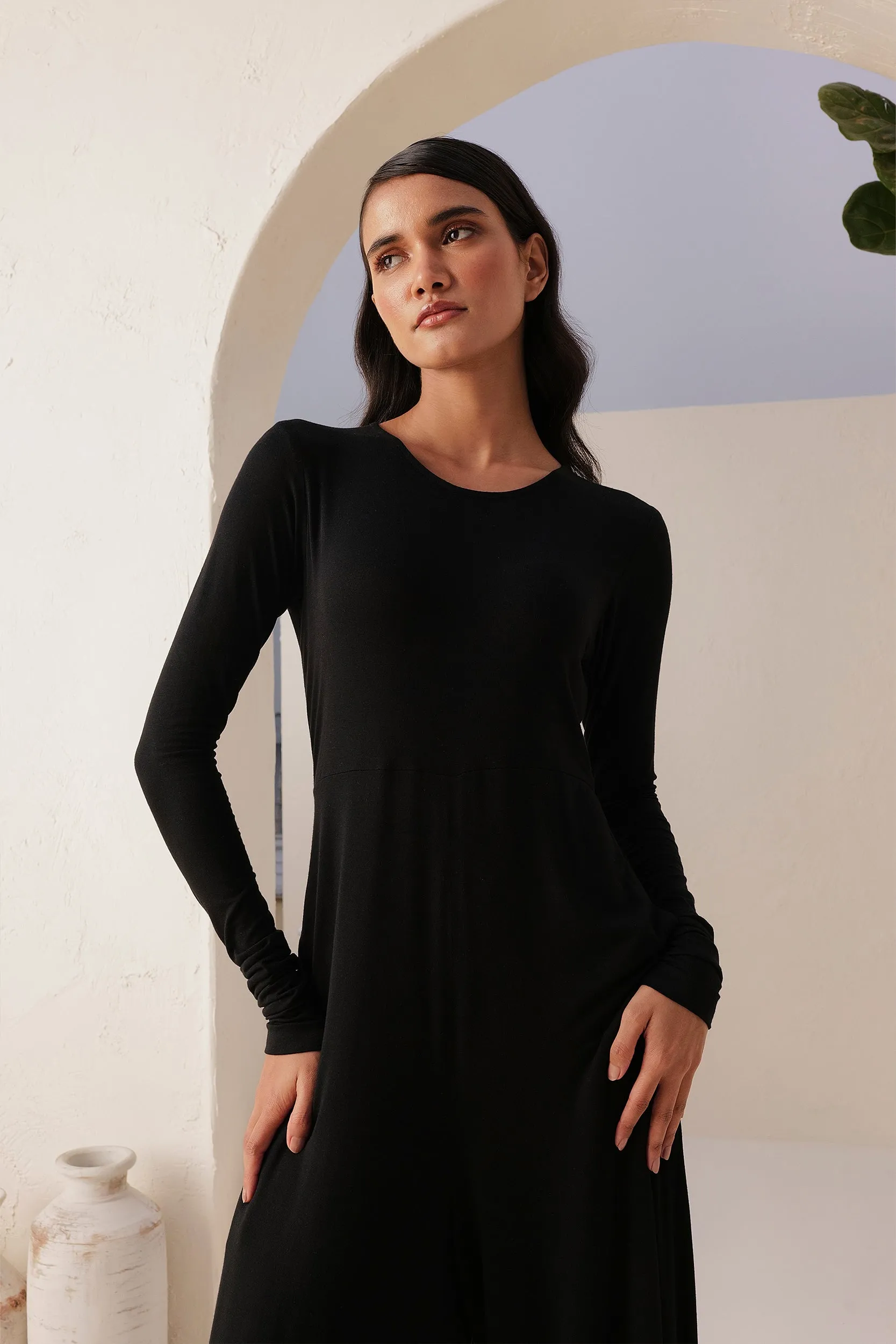 Sand Skin Sleeves Jumpsuit (Black)