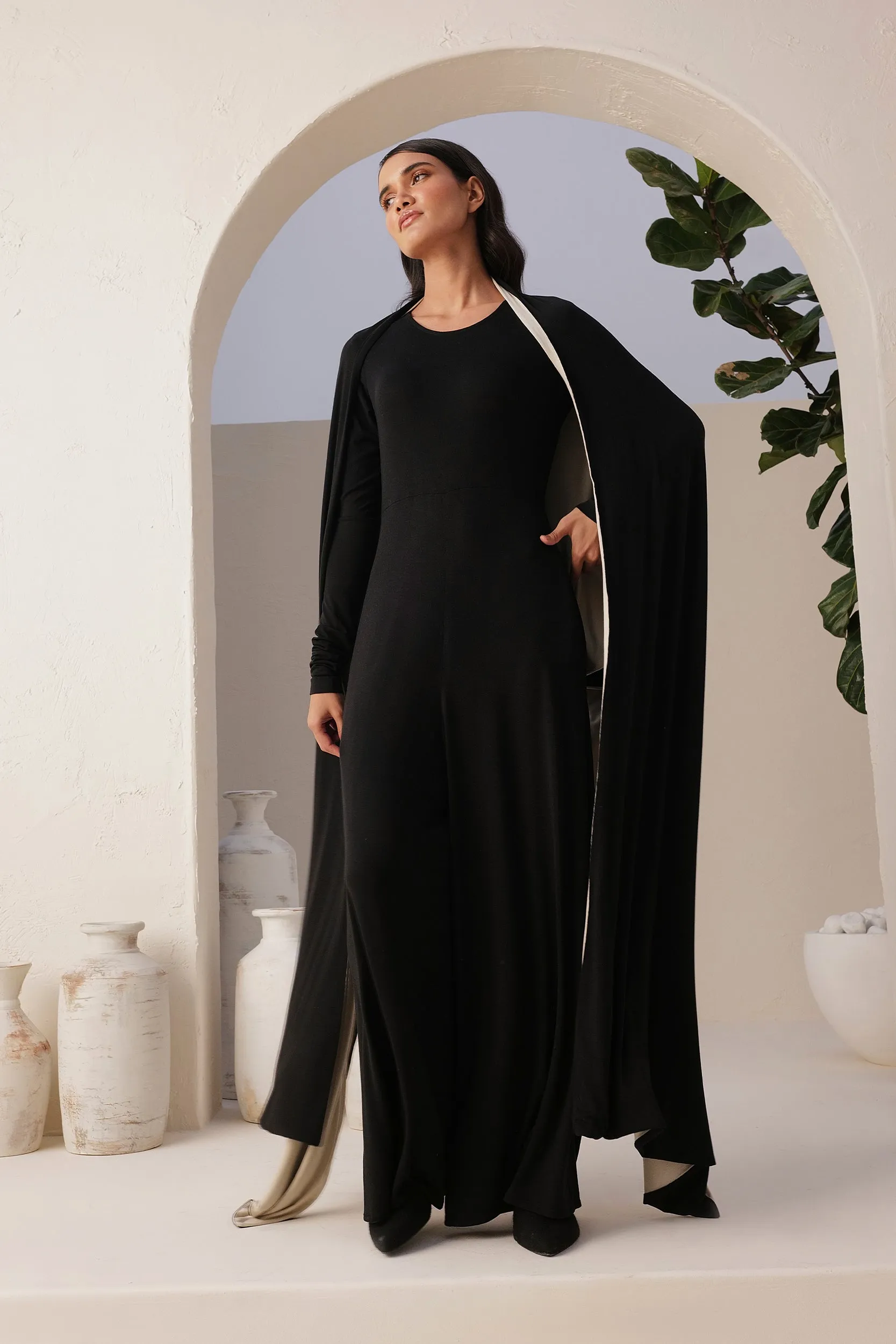 Sand Skin Sleeves Jumpsuit (Black)